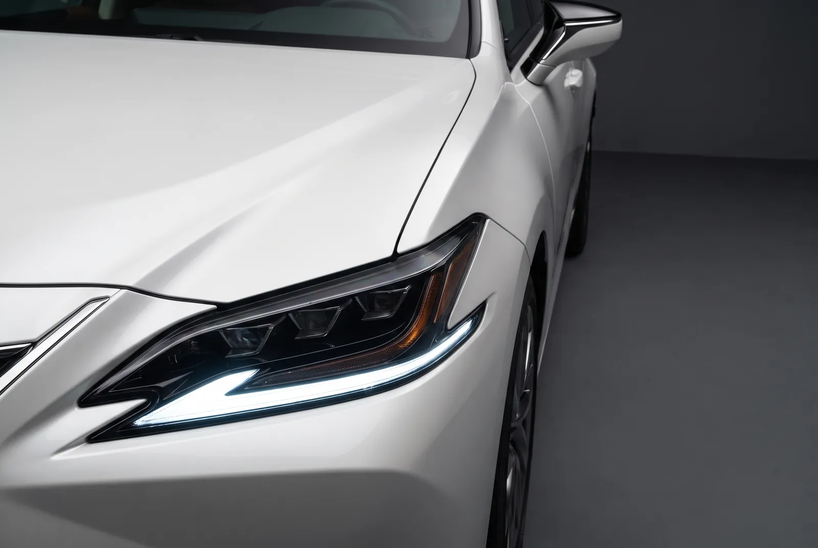 Detail van een Lexus ES